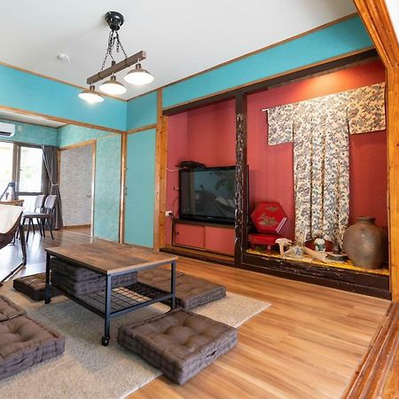 沖縄古民家お宿ななつぼし Okinawa Traditional House Nanatsuboshi 那霸 外观 照片