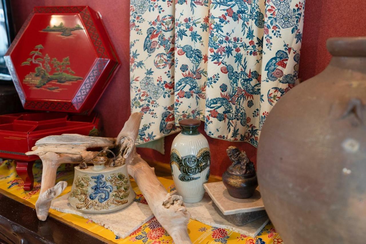 沖縄古民家お宿ななつぼし Okinawa Traditional House Nanatsuboshi 那霸 外观 照片